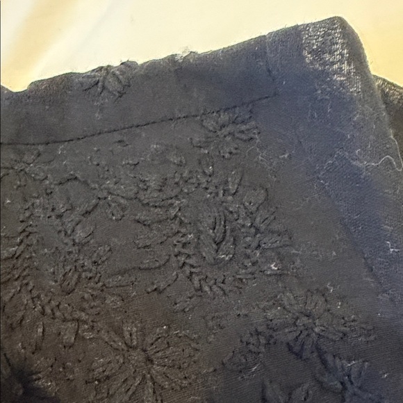 Roller Rabbit Black Tunic with Yellow Tag - Picture 3 of 4